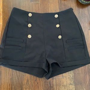 High wasted black shorts